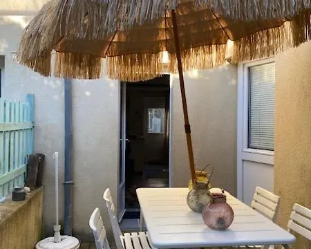 L Hippocampe Petite Maison Cosie Avec Cour Interieure A 200 Metres De La Normandie Ferienhaus *