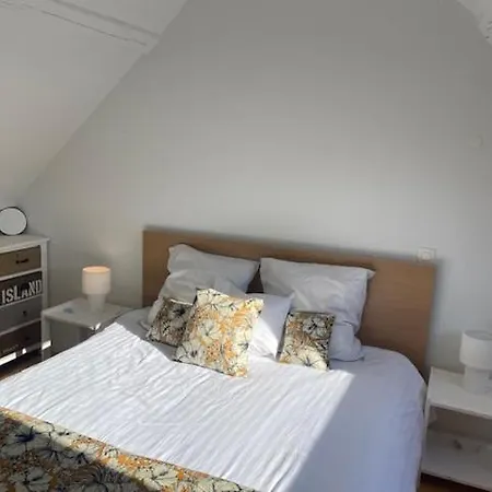 Ferienhaus L Hippocampe Petite Maison Cosie Avec Cour Interieure A 200 Metres De La Normandie