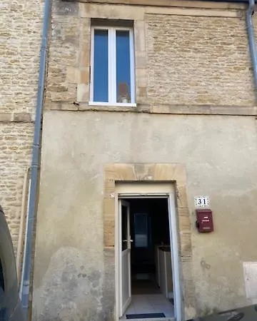 Ferienhaus L Hippocampe Petite Maison Cosie Avec Cour Interieure A 200 Metres De La Normandie
